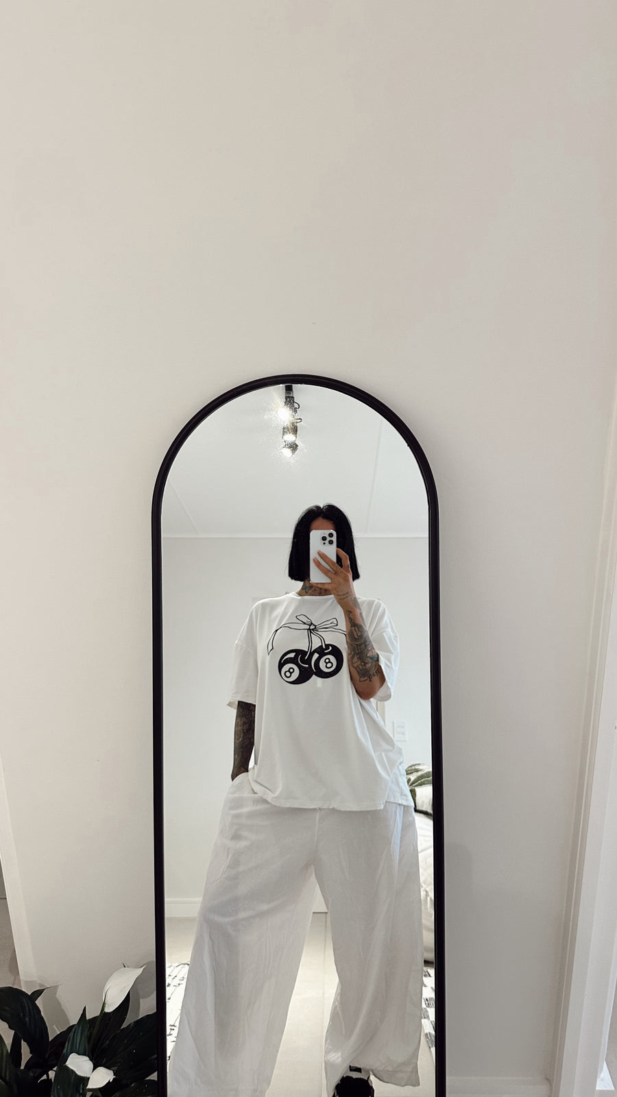 EIGHT BALL OVERSIZED T-SHIRT